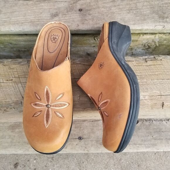 Ariat Alamosa Camel Tan Suede Leather Floral Embroidered Open Back Mules 8.5‎